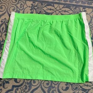 ⭐️⭐️ Neon Green Swim Skirt with White Side Panels - size XL